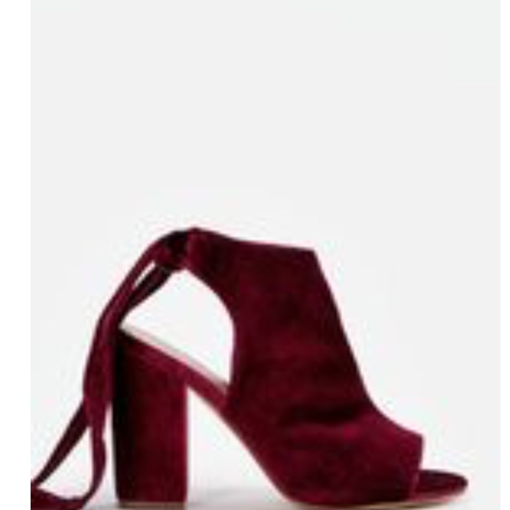 Wrap up peep toe bootie
